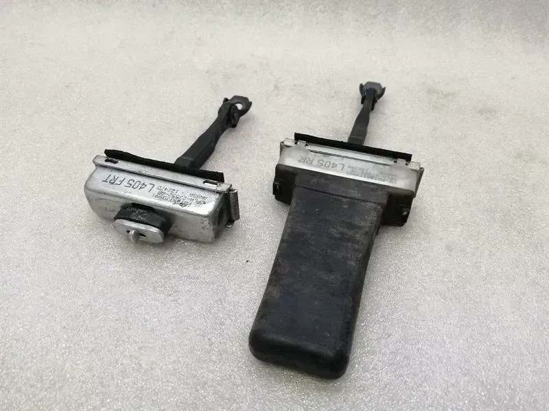 Land Rover Range Rover Sport (L494) Land Rover Range Rover Sport L494 Door Hinge Set CPLA-27200-AB Locking Device Body type: SUV
Fuel: Diesel