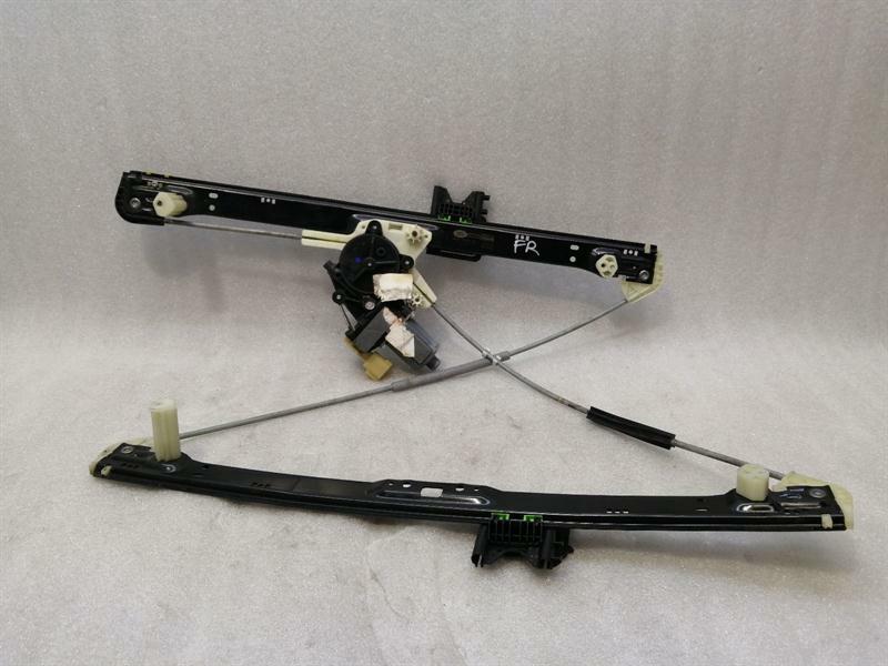 Land Rover Range Rover Sport (L461) 2022-... Range Rover Sport L494 FRH Door Winder DK62-23200-AD Front Right Window Regulator