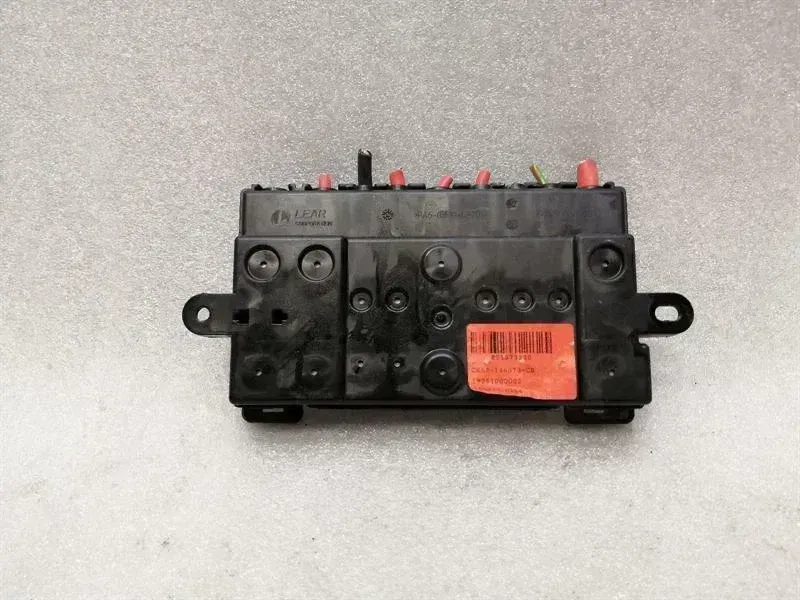 Land Rover Range Rover Sport (L494) LAND ROVER Range Rover Sport L494 Fuse Box CK52-14A073-CB Fuse Box Body type: SUV
Fuel: Diesel