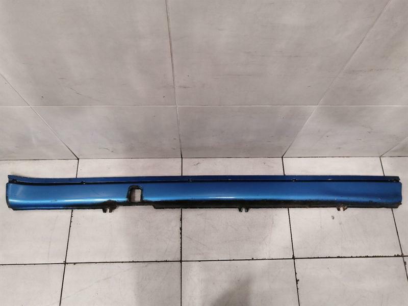 Porsche 911 Porsche 911 930 G Model Right Side Skirt Side Sills Right Body type: Coupe
Fuel: Petrol