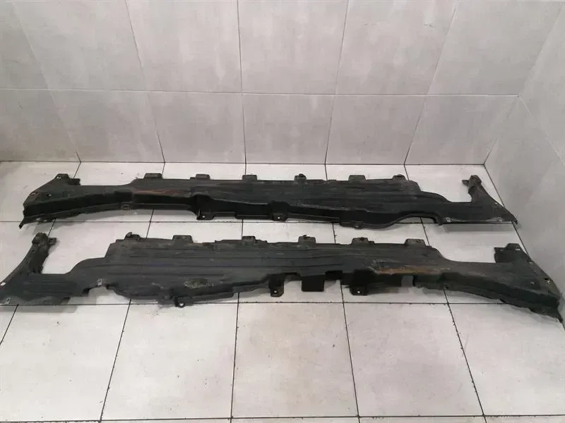 Land Rover Range Rover (L460) 2022-... LAND ROVER RANGE ROVER L405 UNDERTRAY FPLA-104C21-CB Underfloor Trim Set