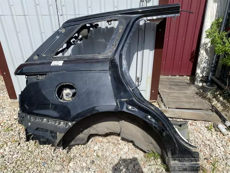 Land Rover Range Rover Sport (L494) LAND ROVER Range Rover Sport L494 Right Wing LR036412 Front Right Fender Body type: SUV
Fuel: Diesel