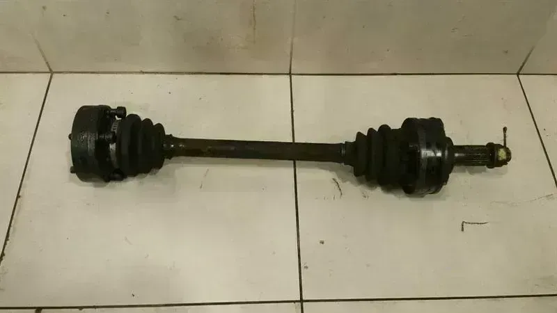 Porsche 911 Porsche 911 930 Drive Shaft Rear 3.0 RS 91133203308 Rear Right Drive Shaft Body type: Coupe
Fuel: Petrol