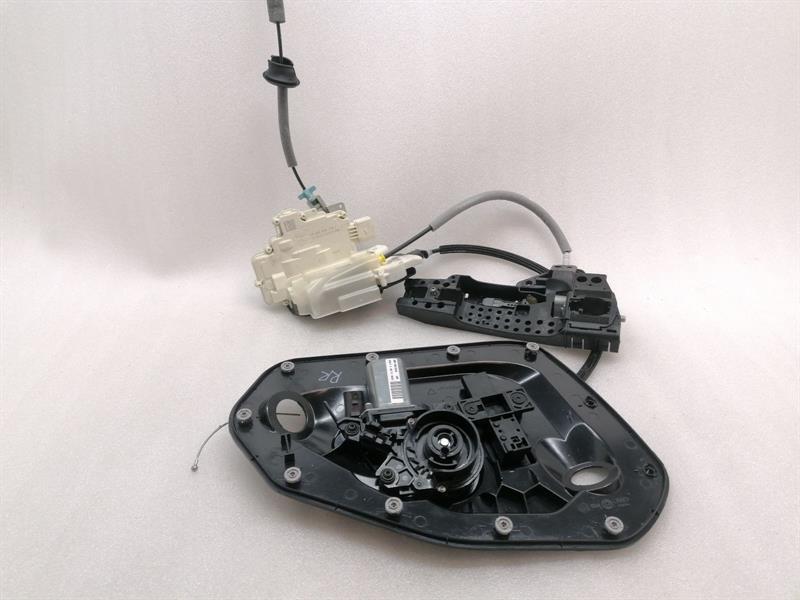 Bentley Bentayga Door lock BENTLEY BENTAYGA 36A MK2 RRH door lock 4M083901...