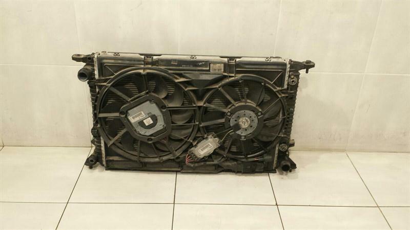 Audi S5 8T Radiator Pack 8K0121251M Radiator Package 3.0 TFSI CAK Brand/Model: AUDI S5
Year: 2009
Engine: 2995 cm...