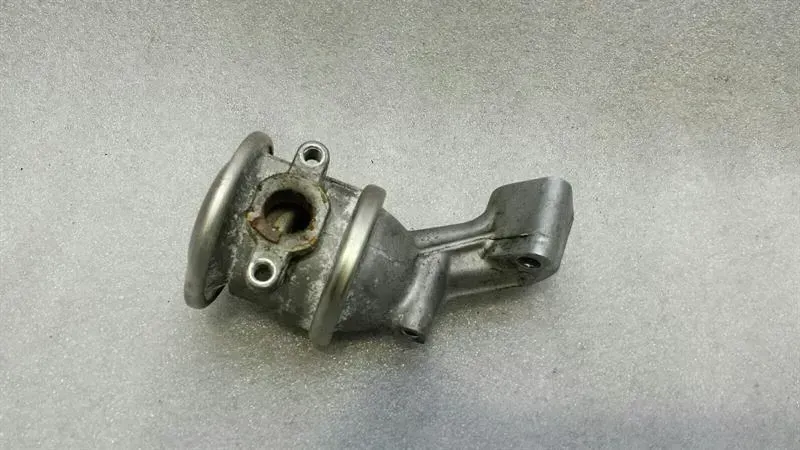 Audi S5 8T Left EGR Valve 06E131101E EGR Valve Left 3.0 TFSI Brand/Model: AUDI S5
Year: 2009
Engine: 2995 cm...