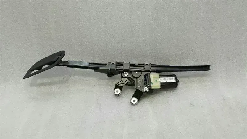 Audi S5 8T Right Seatbelt Tensioner 8F0857760 Seat Belt Retainer Right Brand/Model: AUDI S5
Year: 2009
Engine: 2995 cm...