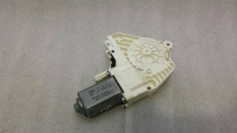 Audi S5 8T right door window motor 8T0959802B window regulator motor right
