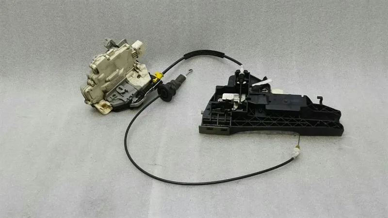 Audi S5 8T RHD right door lock 8J2837016A right hand drive