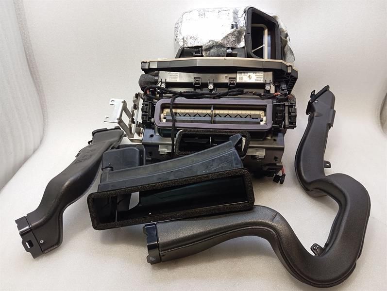 Ferrari 296 GTB 296GTB F171 Heater Blower 965060 Engine Heater Blower SF90