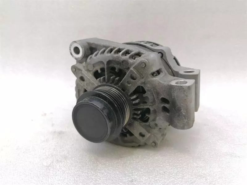 Land Rover Range Rover (L405) Land Rover Range Rover L405 Alternator CPLA-10300-BF Alternator Diesel Body type: SUV
Fuel: Diesel