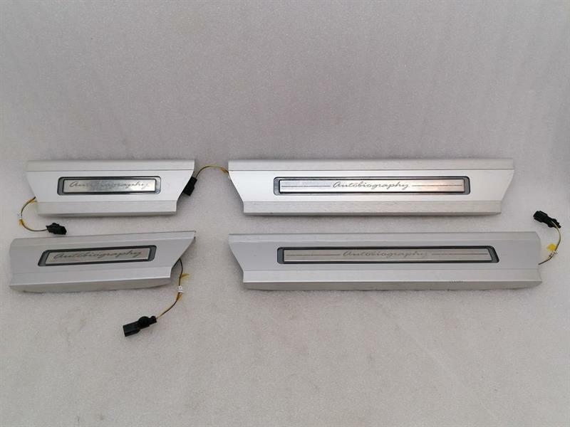 Land Rover Range Rover (L460) 2022-... ILLUMINATED LED CHAIR SET AUTOBIOGRAPHY RANGE ROVER L405 Entry Bar SET SVR