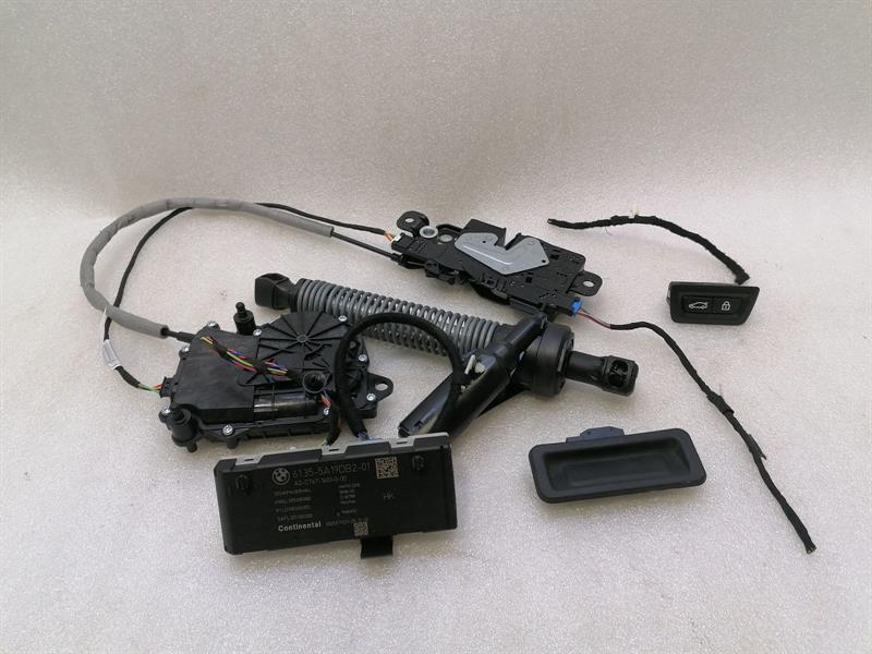 BMW 4 (F32 / F33 / F36) BMW 4 M4 G82 G22 boat hinge 5A19DB2 tailgate hinge POWER BOOT LID KIT Body type: Coupe
Fuel: Petrol