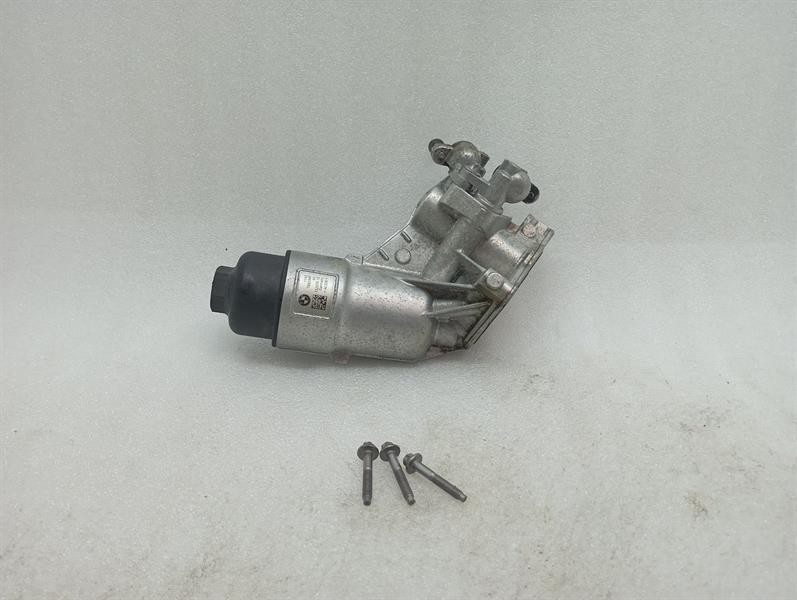 BMW 3 (G20 / G21) BMW 3 Series M3 G80 G20 Oil Filter Housing 7882997 Oil Cooler Holder Body type: Saloon
Fuel: Petrol