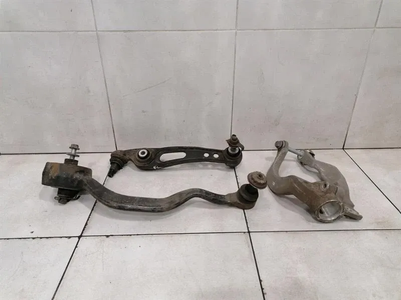 Range Rover Sport L494 Left Front Wishbone LR045243 Front Left Wishbone