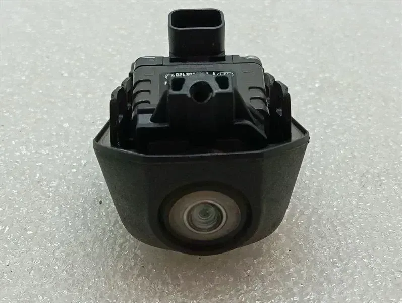 BMW 7 (G11 / G12) BMW 7 series G11 Rear View Camera 077944131 Rear View Camera