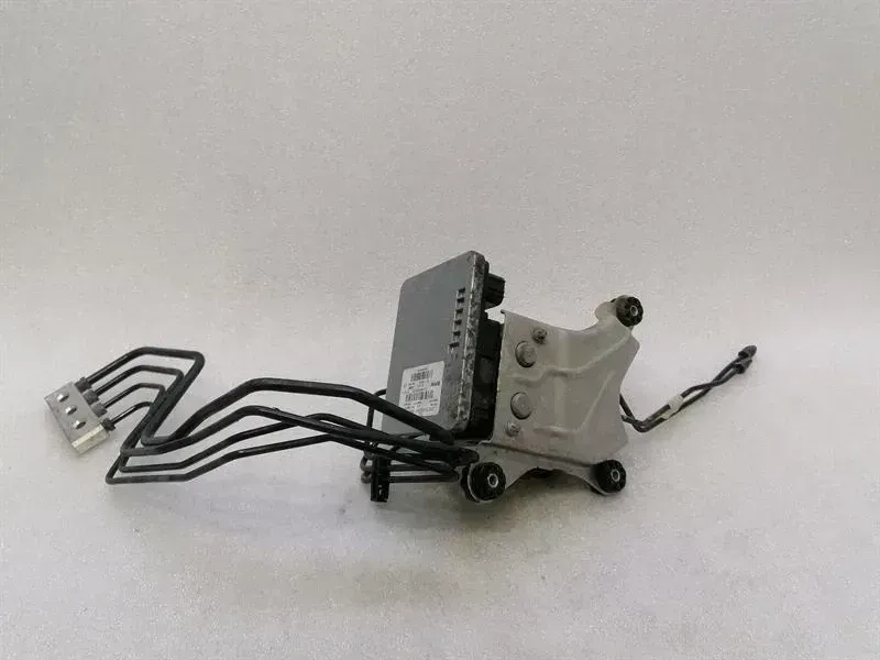 BMW 7 (G11 / G12) BMW 7 series G11 Brake pump A.B.S 6889160 brake booster