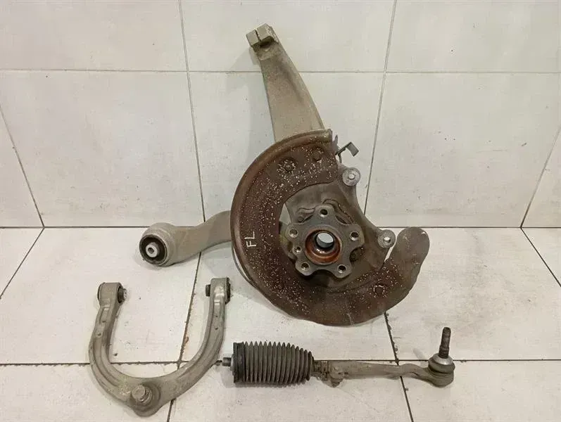 BMW 7 (G11 / G12) BMW 7 series G11 Left Front Hub 6884377 Wheel Bearing Housing Front Left