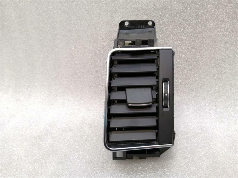 Land Rover Range Rover Sport (L461) 2022-... Range Rover Sport L494 Right Air Vent DK62-046B30-AA Vent Nozzle Vent
