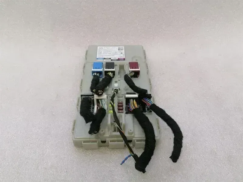 BMW 7 (G11 / G12) BMW 7 series G11 electronic module 8801716 BCM control unit