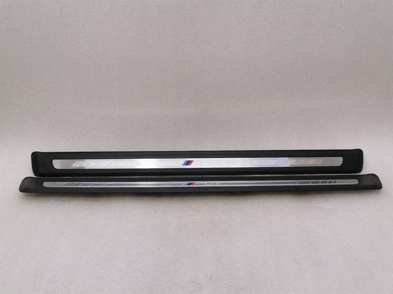 BMW 4 (G22 / G23 / G26)  BMW 4 M4 G82 G22 door sill 8075024 entry strip Body type: Coupe
Fuel: Petrol