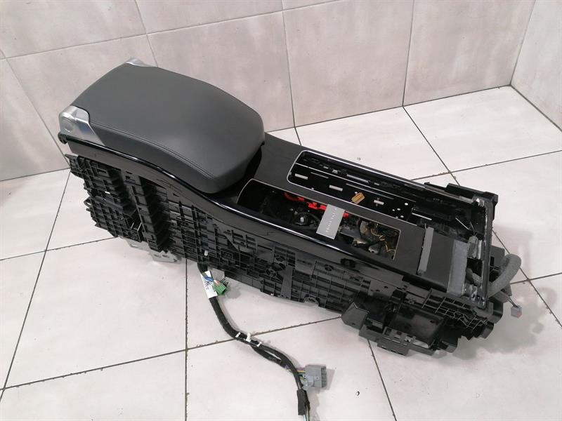 Land Rover Range Rover (L460) 2022-... LAND ROVER RANGE ROVER L405 Center Console LR037621 Center Console