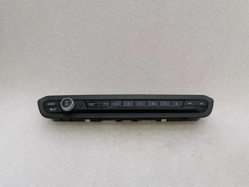BMW 4 (G22 / G23 / G26)  BMW 4 M4 G82 G22 Switch 5A47C61 Switch AUDIO RADIO Body type: Coupe
Fuel: Petrol
