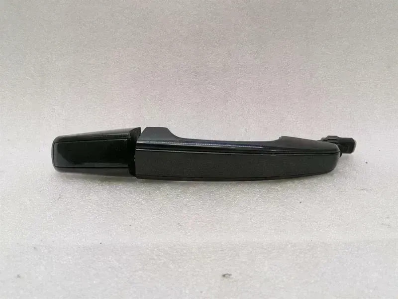 Land Rover Range Rover (L405) RANGE ROVER L405 Front Left Door Handle LR038462 Door Handle Front Left KEYLESS GO Body type: SUV
Fuel: Diesel