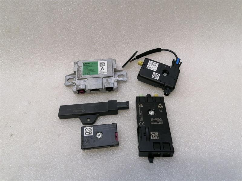 BMW 4 (G22 / G23 / G26)  BMW 4 M4 G82 G22 aerial / antenna 9878658 antenna Body type: Coupe
Fuel: Petrol