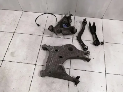 LAND ROVER RANGE ROVER L405 Задна дясна главина LR033855 Корпус на колесен лагер Заден десен
