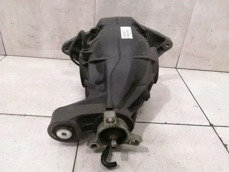 Mercedes-Benz A (W176) Mercedes GL X166 Rear Diff A1663502714 Rear Differential Ratio 3.27 Body type: SUV
Fuel: Diesel