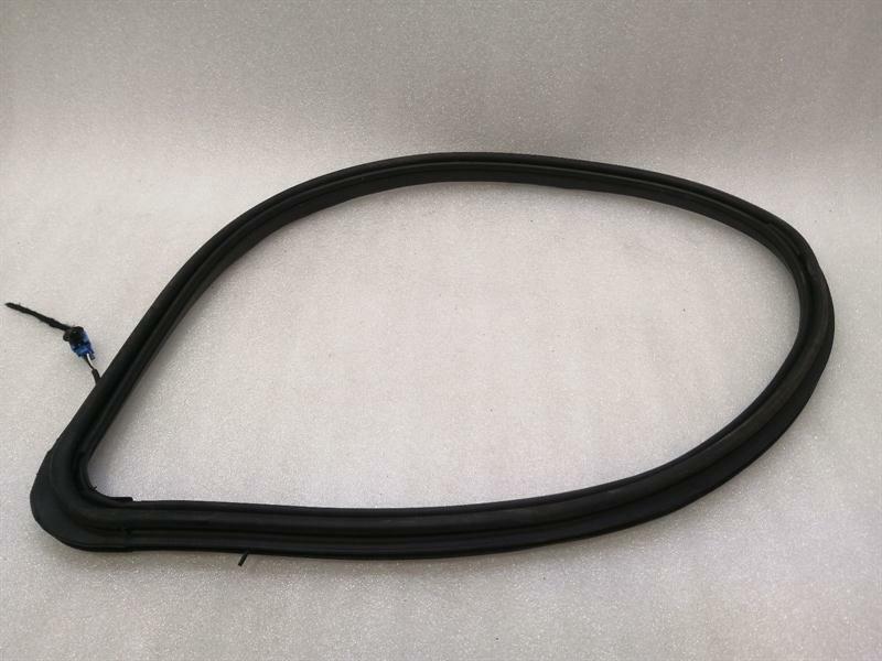 Mercedes-Benz A (W176) Mercedes GLS X166 RRH Quarter Glass Seal A1668210271 Window Gasket Re Body type: SUV
Fuel: Diesel