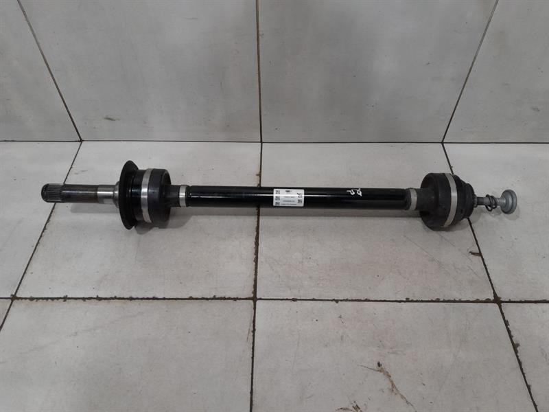 BMW 3 (G20 / G21) BMW 3 M3 G81 G21 LCI Drive Shaft Rear Right 8089856 Rear Right Drive Shaft Body type: Estate
Fuel: Petrol