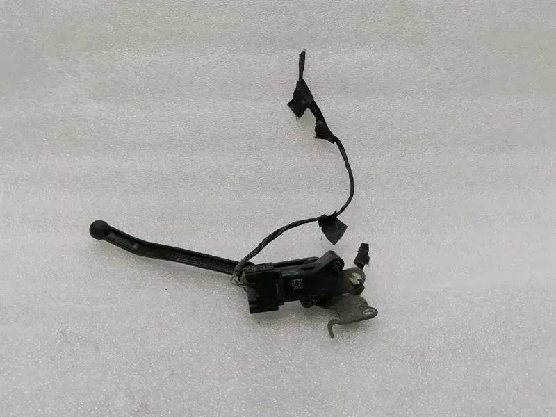 BMW 3 (G20 / G21) BMW 3 Series M3 G80 G20 Sensor 6895466