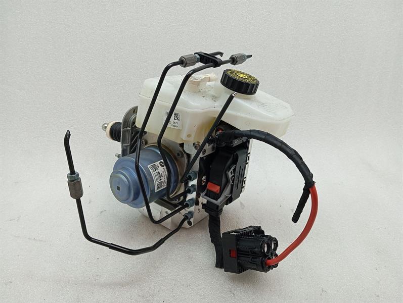 BMW 3 (G20 / G21) BMW 3 Series M3 G81 G21 LCI Brake Servo 5B3F7E9 Brake Booster Body type: Estate
Fuel: Petrol