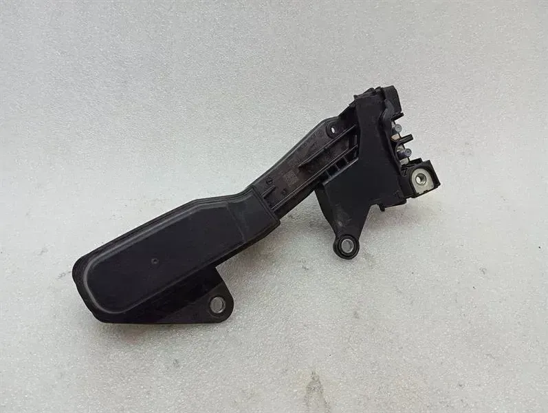 BMW 3 (G20 / G21) BMW 3 Series M3 G81 G21 LCI Fuse Box 6842529 Fuse Box Body type: Estate
Fuel: Petrol