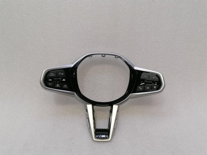 BMW 3 (G20 / G21) BMW M4 M3 LCI G80 G82 STEERING WHEEL TRIM SET OEM ALUMINUM 32307908504 MFL NEW Body type: Saloon
Fuel: Petrol