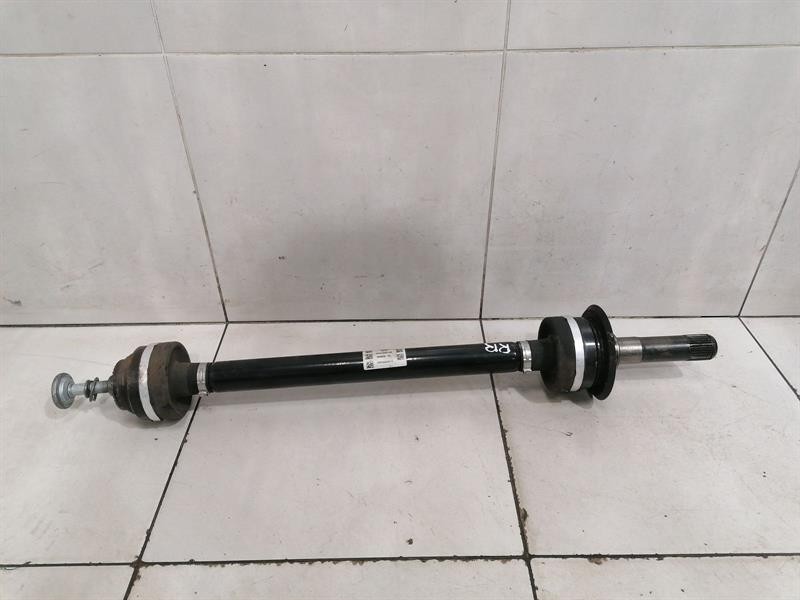 BMW 3 (G20 / G21) BMW 3 M3 G80 G20 drive shaft rear right 8089856 rear right drive shaft Body type: Saloon
Fuel: Petrol