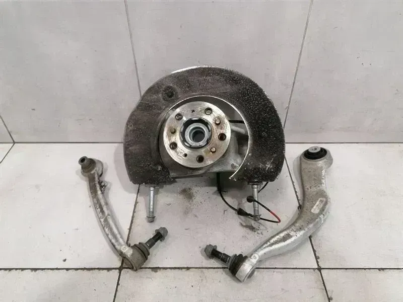 BMW 3 (G20 / G21) BMW 3 M3 G80 X-DRIVE Left Front Hub 8095649 M4 G82 Wheel Bearing Housing Front Left Body type: Saloon
Fuel: Petrol
