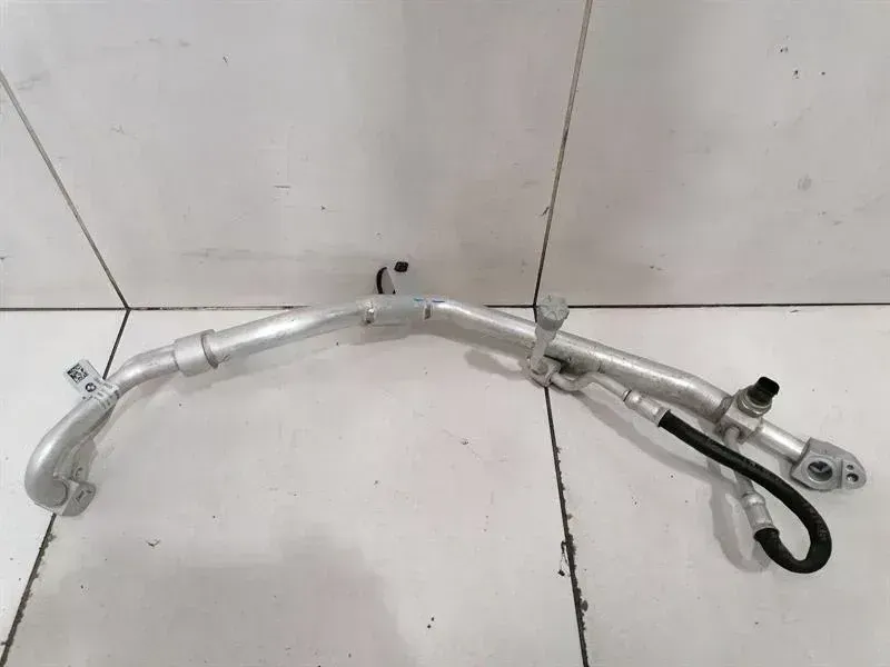 BMW 3 (G20 / G21) BMW 3 Series M3 G80 G20 A/C Pipe 8088920 Air Conditioning Climate Control Body type: Saloon
Fuel: Petrol