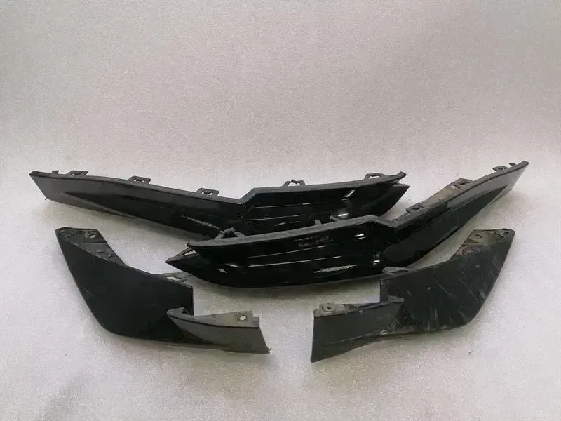 BMW 3 (G20 / G21) BMW 3 M3 G80 G20 Bumper Moulding 51118084177 Front + Rear Bumper Strip Body type: Saloon
Fuel: Petrol