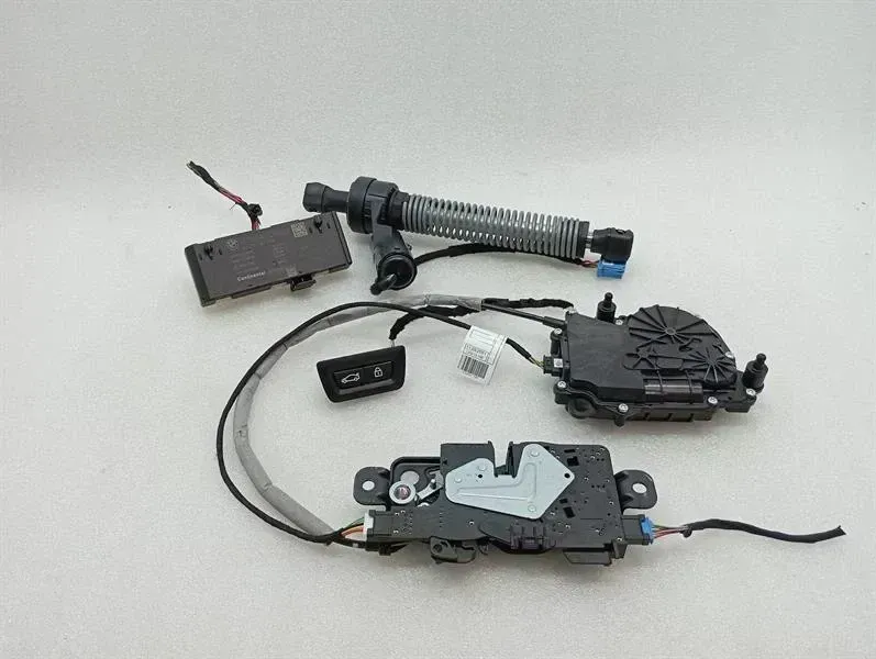 BMW 4 (F32 / F33 / F36) BMW 4 M4 G82 G22 Boot Lock Set 163672 Tailgate Lock Body type: Coupe
Fuel: Petrol