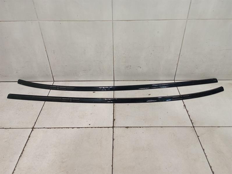 BMW 4 (F32 / F33 / F36) BMW 4 M4 G82 G22 Roof Rails Moulding 8073064 Roof Rails Cover Set Body type: Coupe
Fuel: Petrol