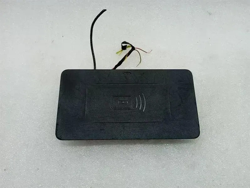 BMW 4 (F32 / F33 / F36) BMW 4 M4 G82 G22 Wireless Charger Module 5A1DB18 ECU Body type: Coupe
Fuel: Petrol