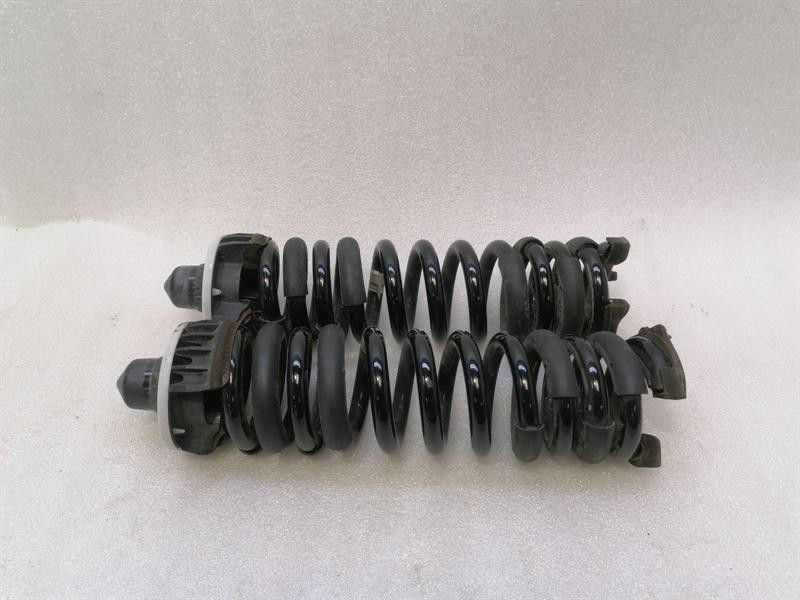 BMW 4 (F32 / F33 / F36) BMW 4 M4 G82 G22 coil spring rear 7883594 suspension spring rear Body type: Coupe
Fuel: Petrol