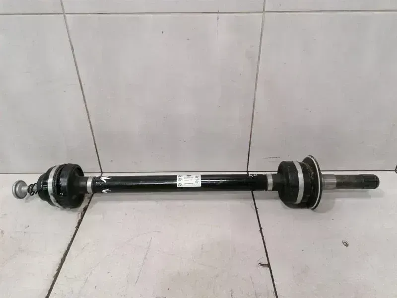 BMW 4 (F32 / F33 / F36) BMW 4 M4 G82 G22 Drive Shaft Rear Right 33208089856 Rear Right Drive Shaft Body type: Coupe
Fuel: Petrol