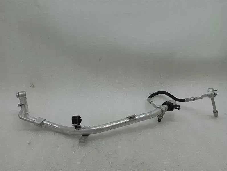 BMW 4 (F32 / F33 / F36) BMW 4 M4 G82 G22 A/C Pipe 8088920 Air Conditioning Air Conditioning Body type: Coupe
Fuel: Petrol