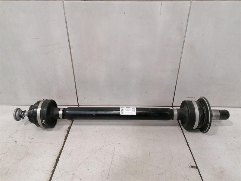 BMW 4 (F32 / F33 / F36) BMW 4 M4 G82 G22 Left Rear Drive Shaft 8089855 Drive Shaft Rear Left Body type: Coupe
Fuel: Petrol