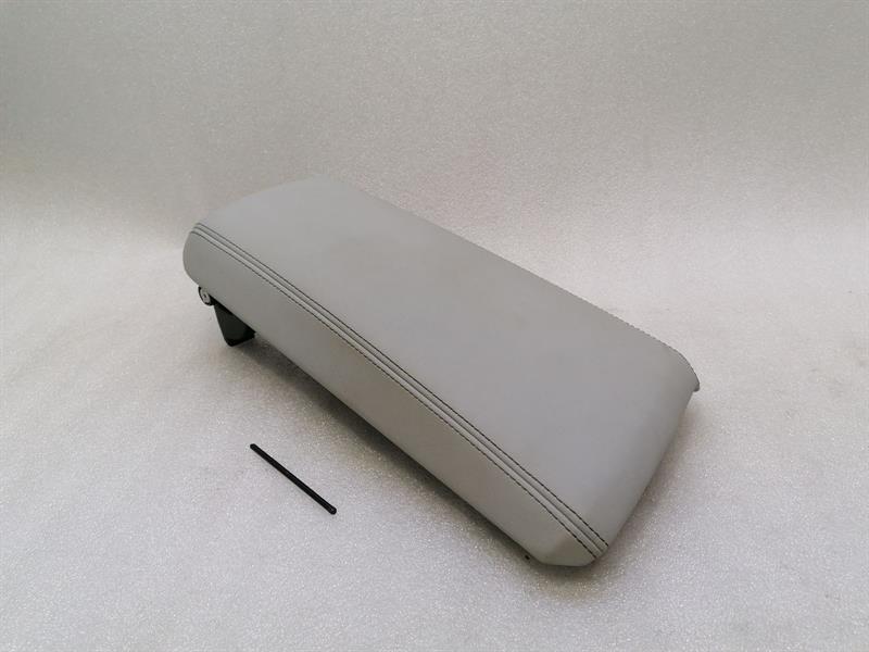 BMW 3 (G20 / G21) BMW 4 M4 G82 G22 M3 G80 G20 3 Armrest M4 Centre Armrest Armrest Body type: Coupe
Fuel: Petrol