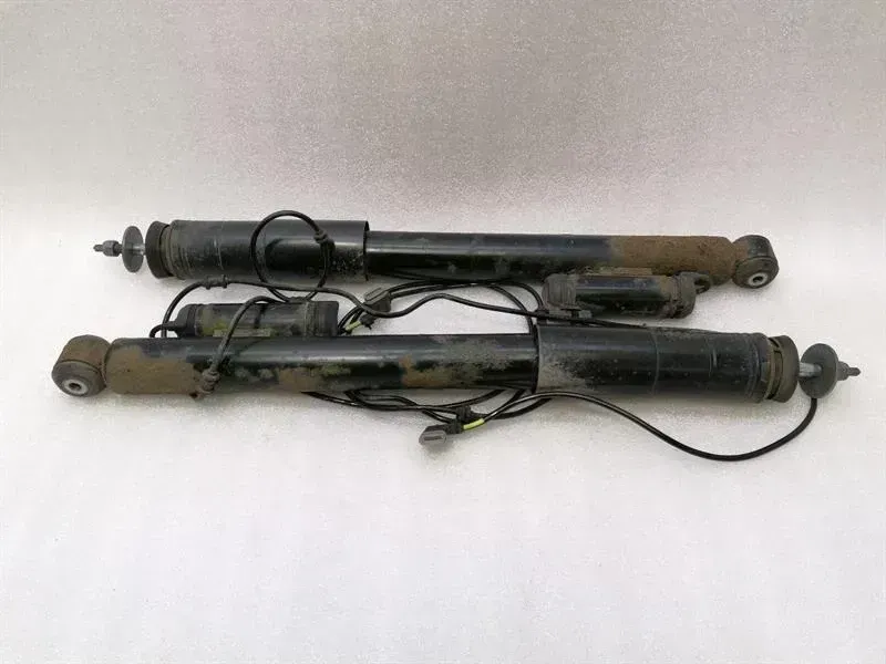Mercedes-Benz CLS (C219) Mercedes CLS W219 shock absorber rear set A2193260400 shock absorber rear set Body type: Saloon
Fuel: Diesel